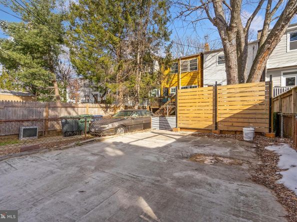 5232 5TH Street NW, Washington DC 20011