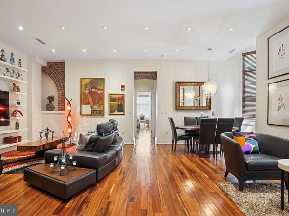 421 Chestnut Street 402, Philadelphia PA 19106