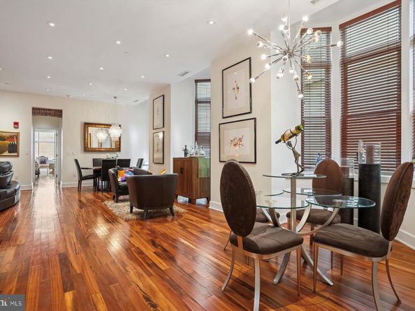 421 Chestnut Street 402, Philadelphia PA 19106