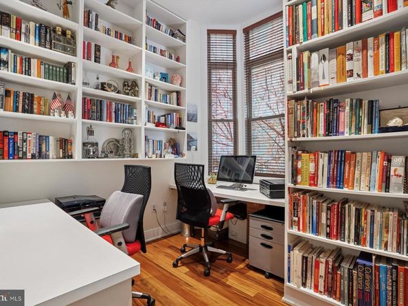 421 Chestnut Street 402, Philadelphia PA 19106