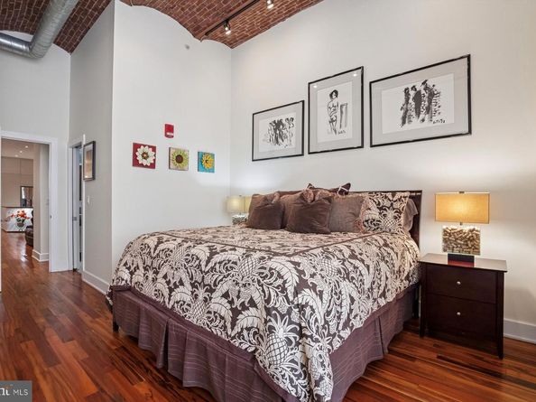 421 Chestnut Street 402, Philadelphia PA 19106