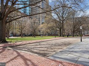 421 Chestnut Street 402, Philadelphia PA 19106