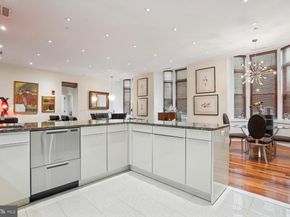 421 Chestnut Street 402, Philadelphia PA 19106
