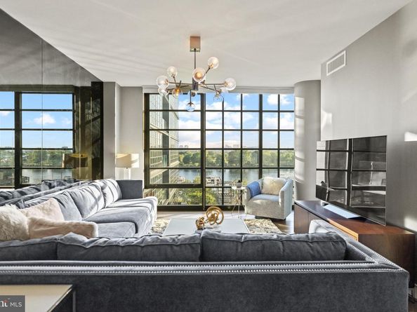 45 Sutton Square SW 503, Washington DC 20024
