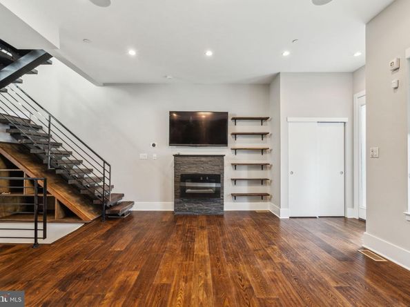 825 N Orkney Street, Philadelphia PA 19123