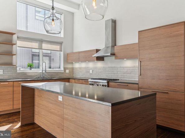 825 N Orkney Street, Philadelphia PA 19123