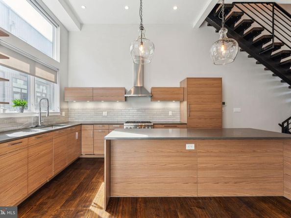 825 N Orkney Street, Philadelphia PA 19123