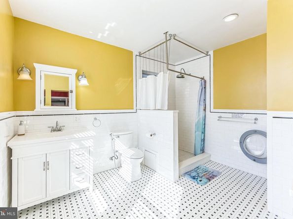 2202 E Cumberland Street, Philadelphia PA 19125