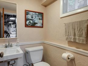 552 Brookwood Road, Wayne PA 19087