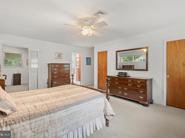552 Brookwood Road, Wayne PA 19087