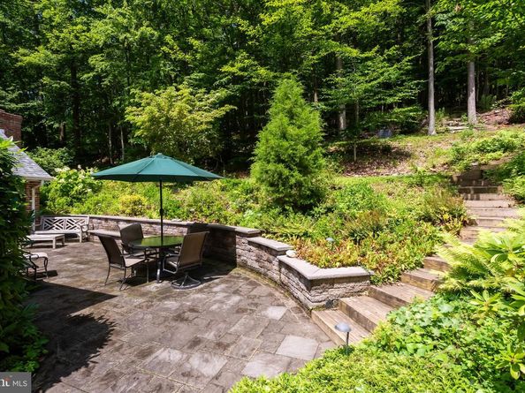 552 Brookwood Road, Wayne PA 19087