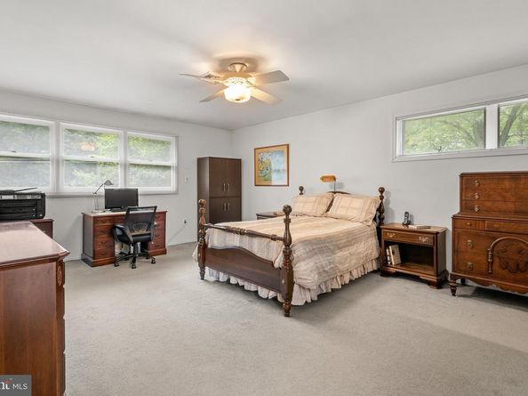 552 Brookwood Road, Wayne PA 19087