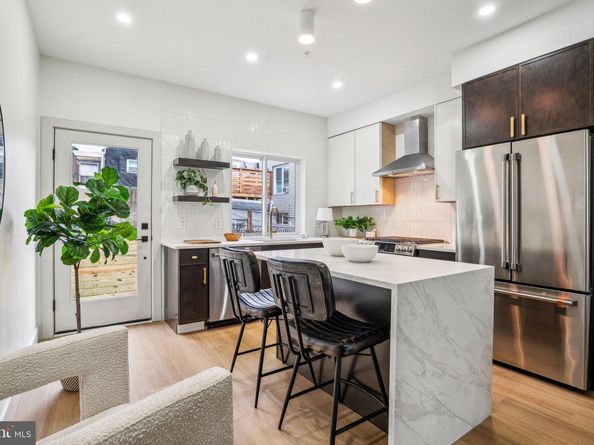 602 Winton Street, Philadelphia PA 19148