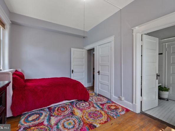 1833 S Street NW 20, Washington DC 20009