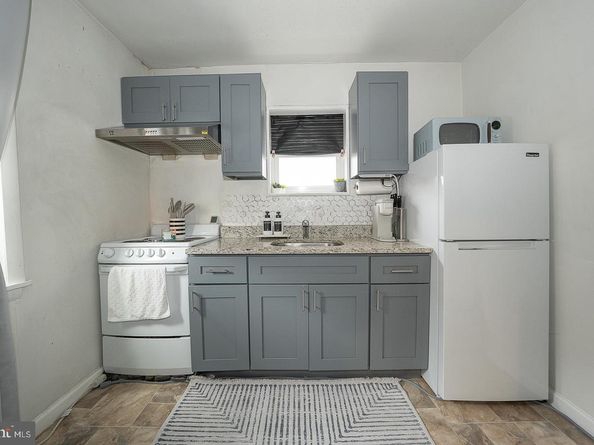 2314 Brown Street, Philadelphia PA 19130
