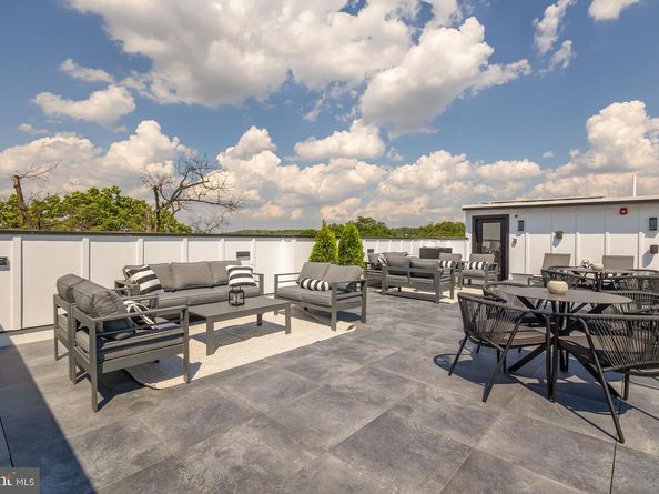 2305 Nicholson SE 202, Washington DC 20020