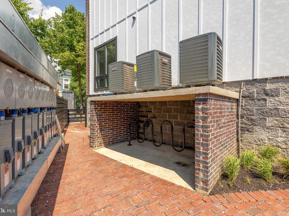 2305 Nicholson SE 202, Washington DC 20020