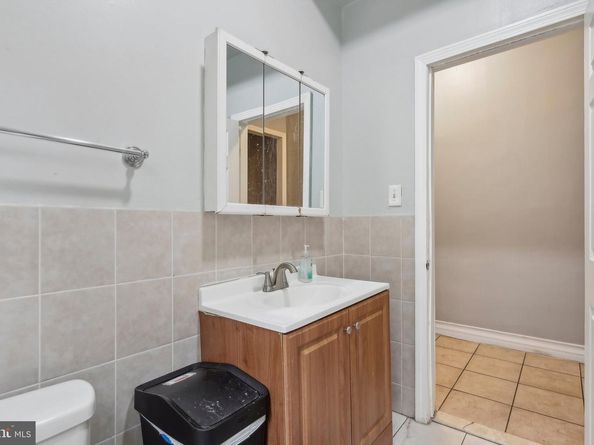 2212 N Camac Street, Philadelphia PA 19133