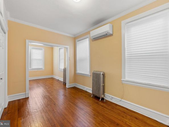 713 S 4TH Street, Philadelphia PA 19147