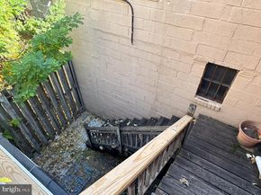 713 S 4TH Street, Philadelphia PA 19147