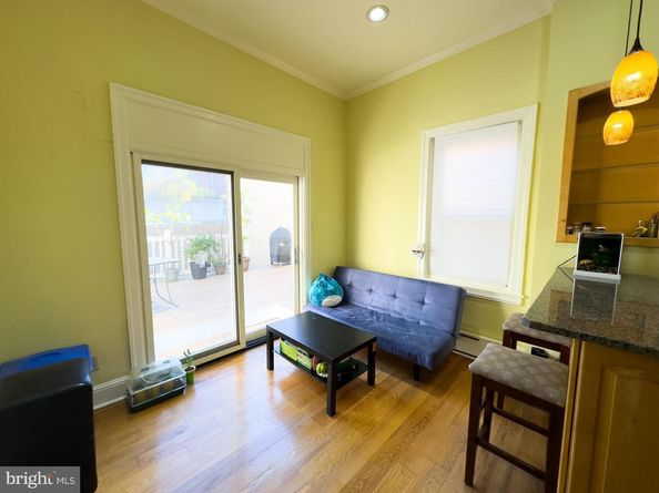 713 S 4TH Street, Philadelphia PA 19147