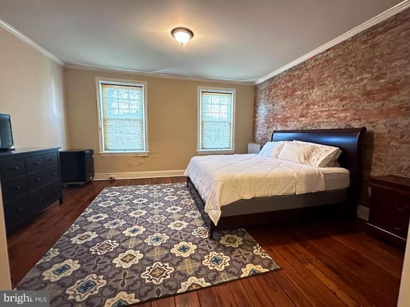 713 S 4TH Street, Philadelphia PA 19147