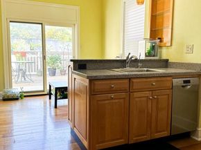 713 S 4TH Street, Philadelphia PA 19147