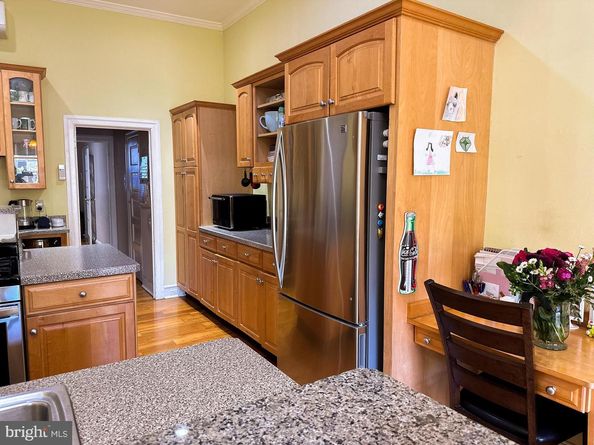 713 S 4TH Street, Philadelphia PA 19147