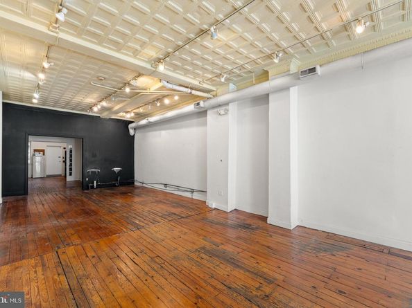 713 S 4TH Street, Philadelphia PA 19147