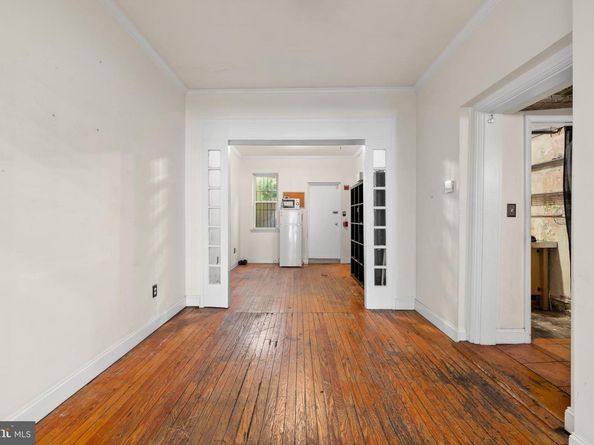 713 S 4TH Street, Philadelphia PA 19147