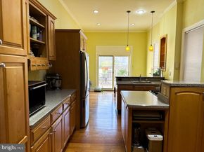 713 S 4TH Street, Philadelphia PA 19147
