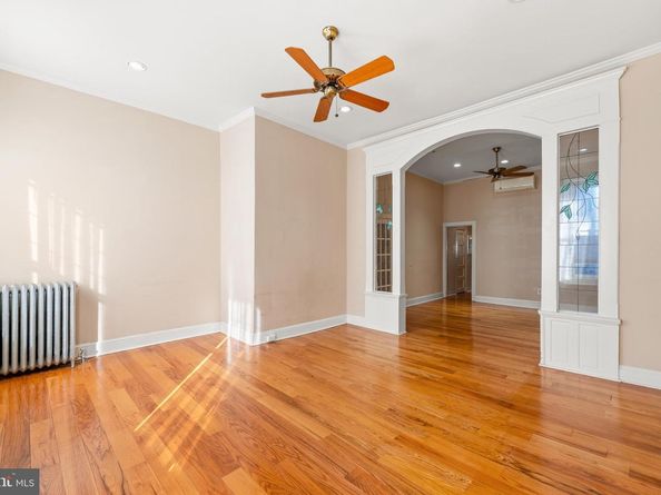 713 S 4TH Street, Philadelphia PA 19147