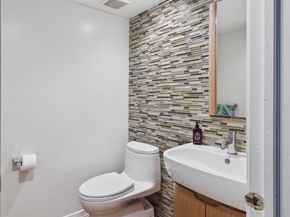 2036 Appletree Street, Philadelphia PA 19103