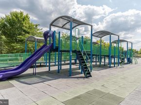 701 Swann Avenue 606, Alexandria VA 22301