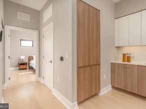 701 Swann Avenue 606, Alexandria VA 22301