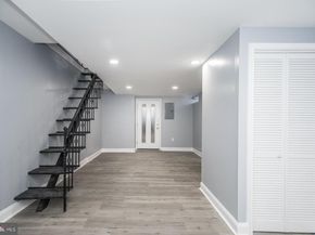 460 Robbins Street, Philadelphia PA 19111