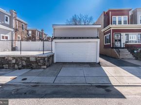 460 Robbins Street, Philadelphia PA 19111