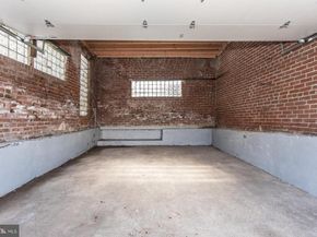 460 Robbins Street, Philadelphia PA 19111