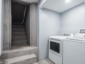 460 Robbins Street, Philadelphia PA 19111