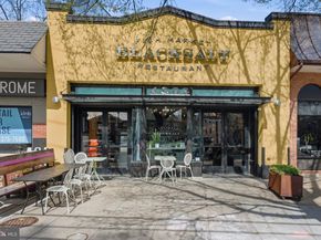 5047 Macarthur Boulevard NW, Washington DC 20016
