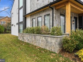 650 N Jackson Street, Arlington VA 22201