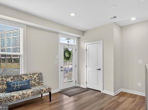 13010 Hattontown Square, Herndon VA 20171