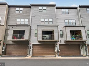 13010 Hattontown Square, Herndon VA 20171