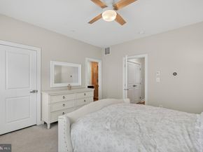 13010 Hattontown Square, Herndon VA 20171