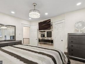 6430 N Smedley Street, Philadelphia PA 19126