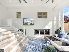 6032 28TH Street N, Arlington VA 22207