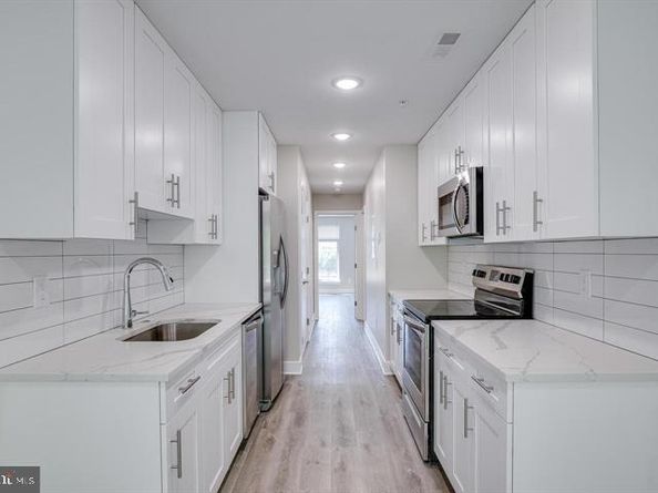 2019 N College Avenue, Philadelphia PA 19121