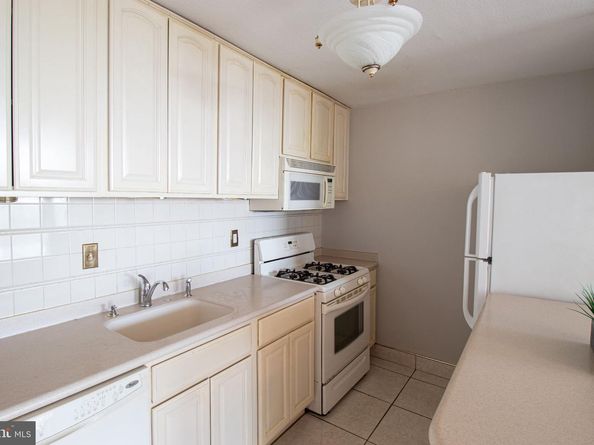 3900 Ford Road 16K, Philadelphia PA 19131