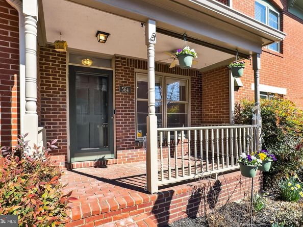 564 N West Street, Alexandria VA 22314