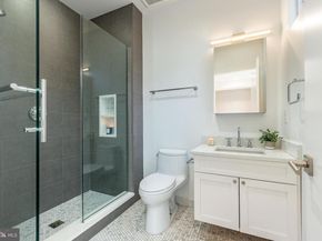 622 S 7TH Street, Philadelphia PA 19147